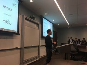 Andrew Buemi speaks with students about his experience in the venture capital industry. Photo by Naasik Islam. 